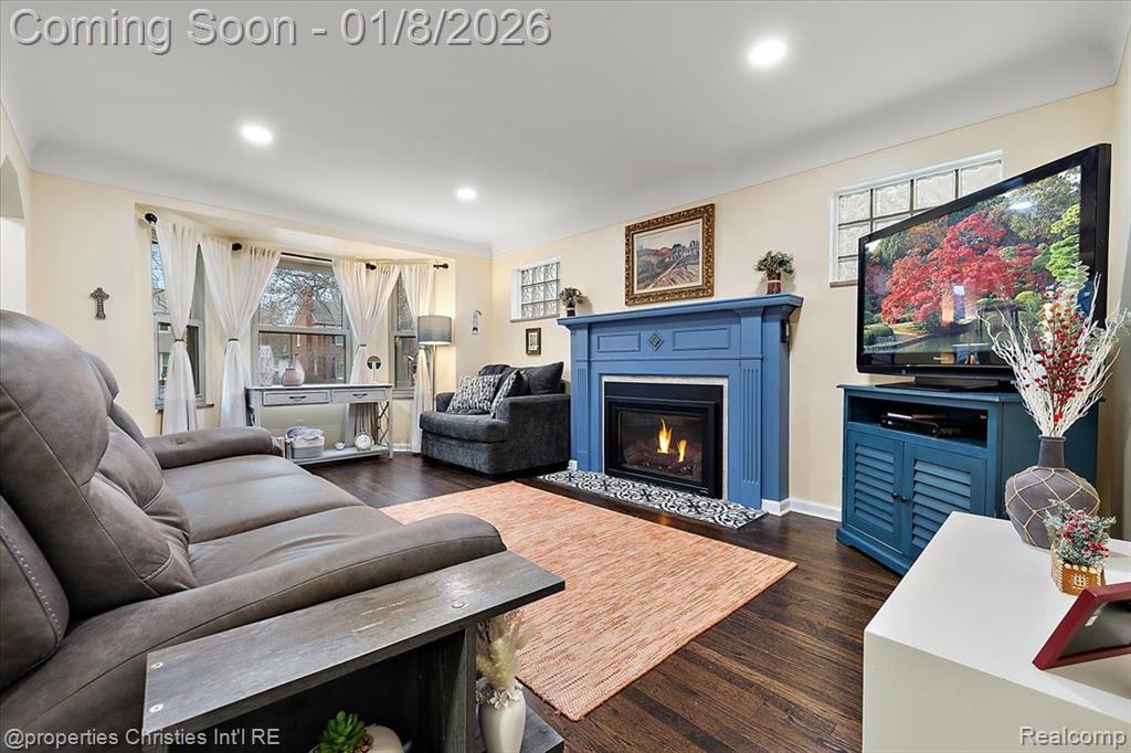 13365 Winchester Avenue, Huntington Woods, MI — Photo 12