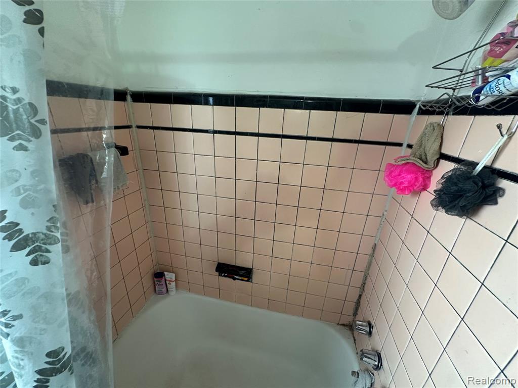 19944 Hull Street, Highland Park, MI 48203 — Photo 11