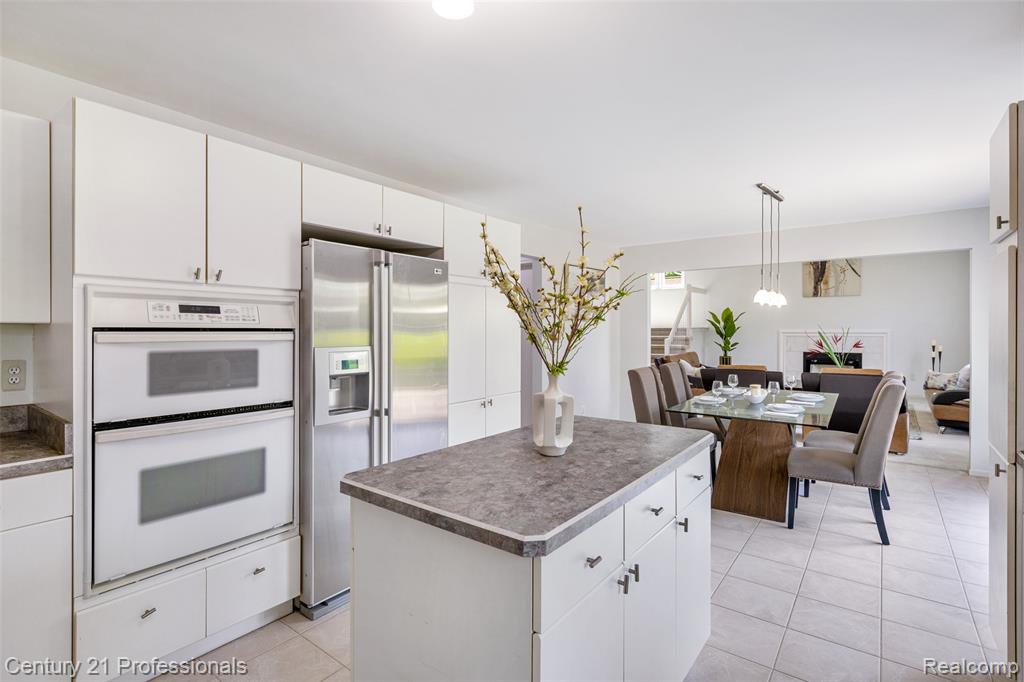 4136 Oakland Ridge Drive, Lake Orion, MI — Photo 34