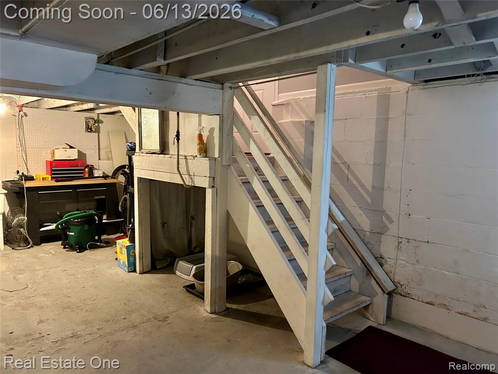 39621 Ormsby Street, Clinton Twp, MI 48036 — Photo 11
