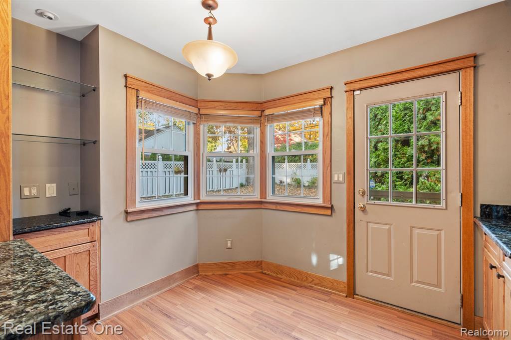 819 S HIGHLAND Street, Dearborn, MI 48124 — Photo 14