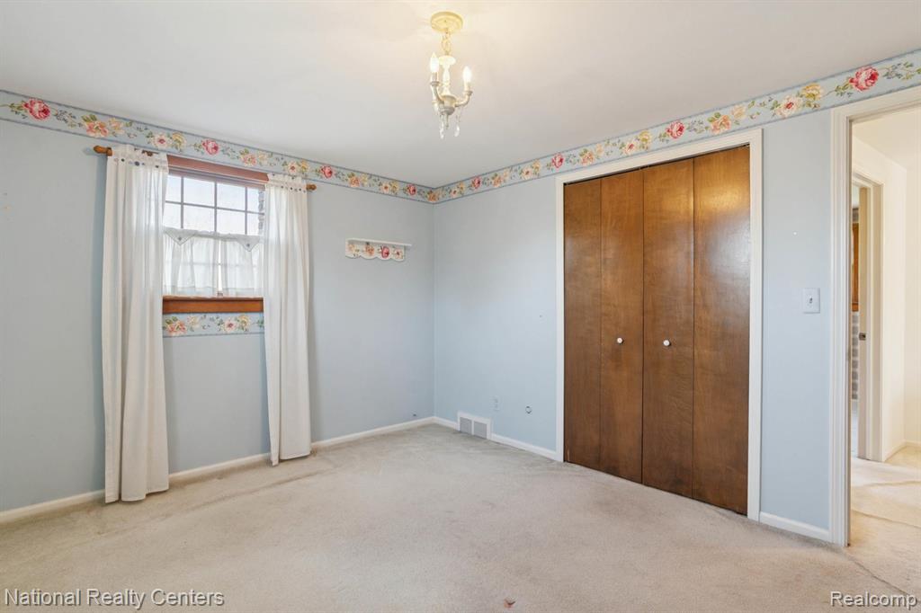5621 Eastman Boulevard, West Bloomfield, MI 48323 — Photo 32
