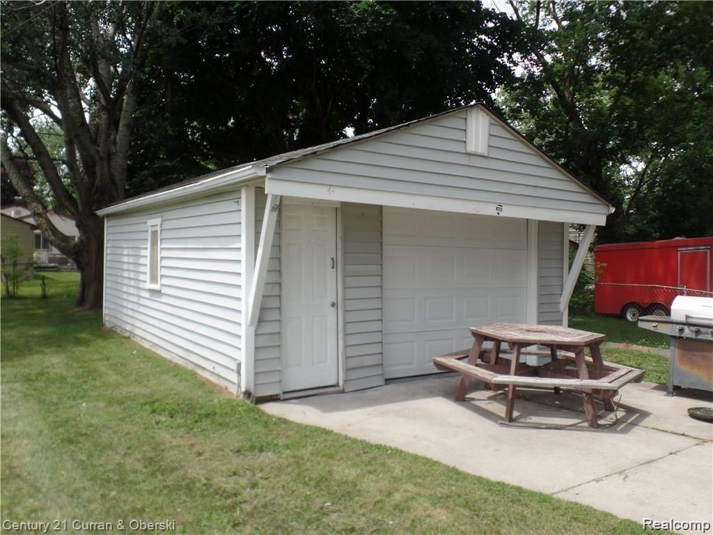 6420 BURR Street, Taylor, MI 48180 — Photo 2