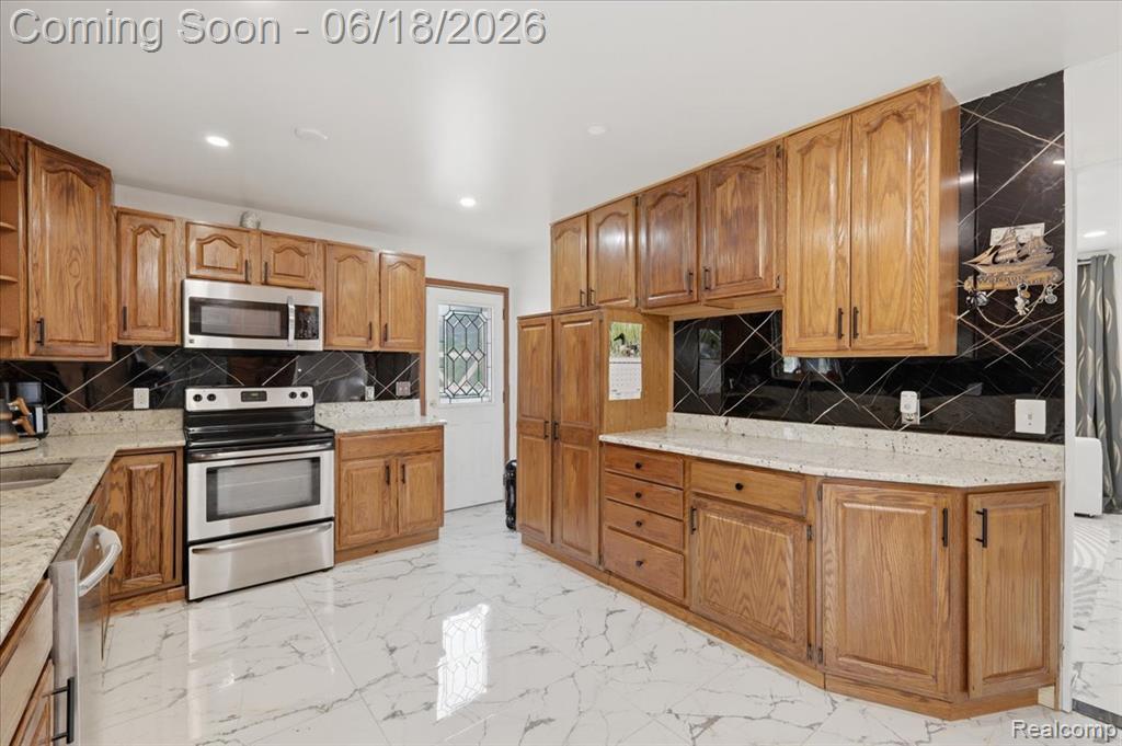 13575 Mercedes, Redford, MI 48239 — Photo 8