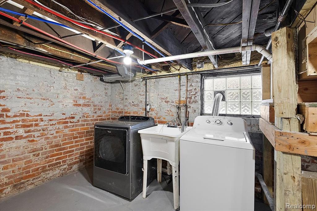 8214 Brush Street, Detroit, MI 48202 — Photo 34