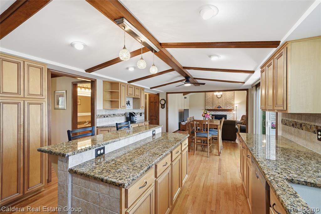8915 Chestnut Run Drive, Utica, MI 48317 — Photo 17