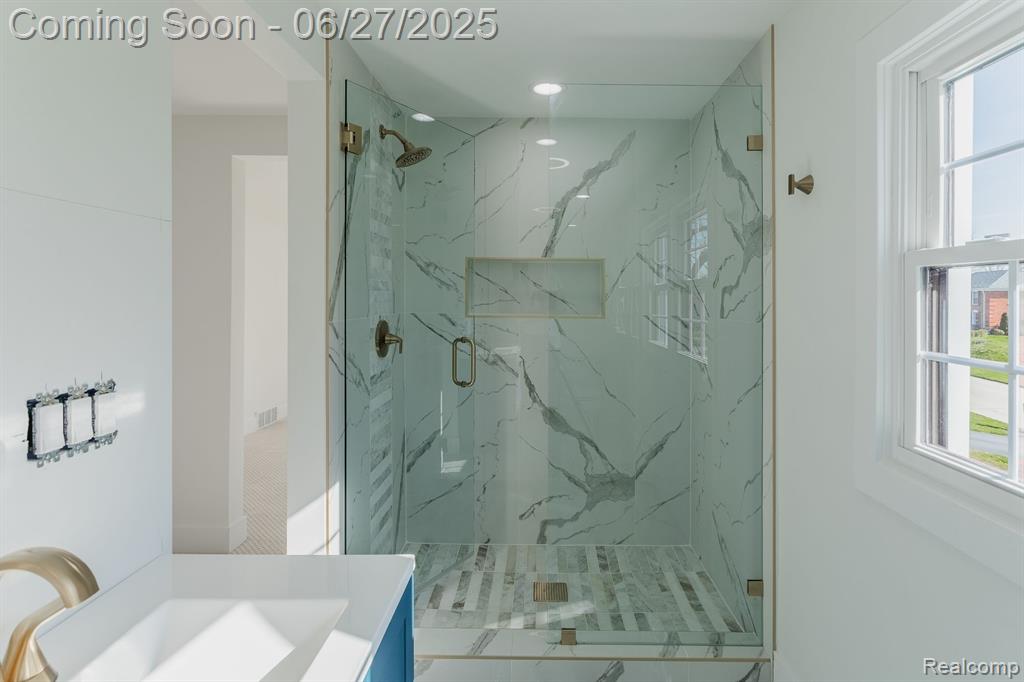 4054 ANTIQUE Lane, Bloomfield Hills, MI 48302 — Photo 26