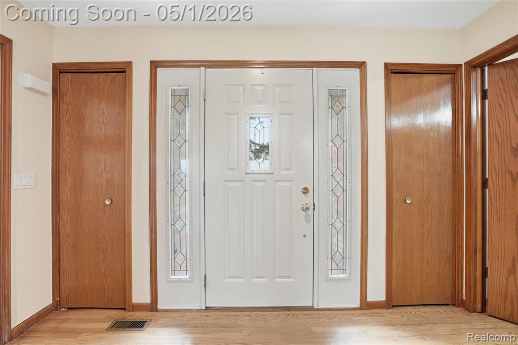 14428 Glen Eagle Court, Shelby Twp, MI 48315 — Photo 5
