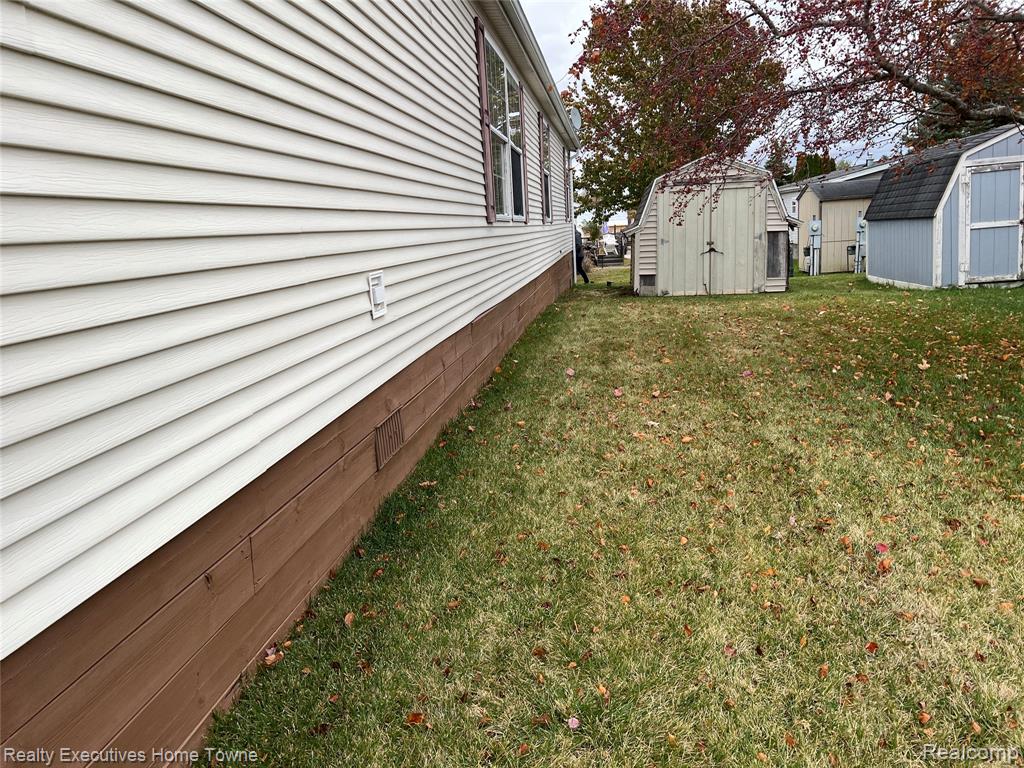 3763 CROSS CREEK, Dryden, MI 48428 — Photo 32