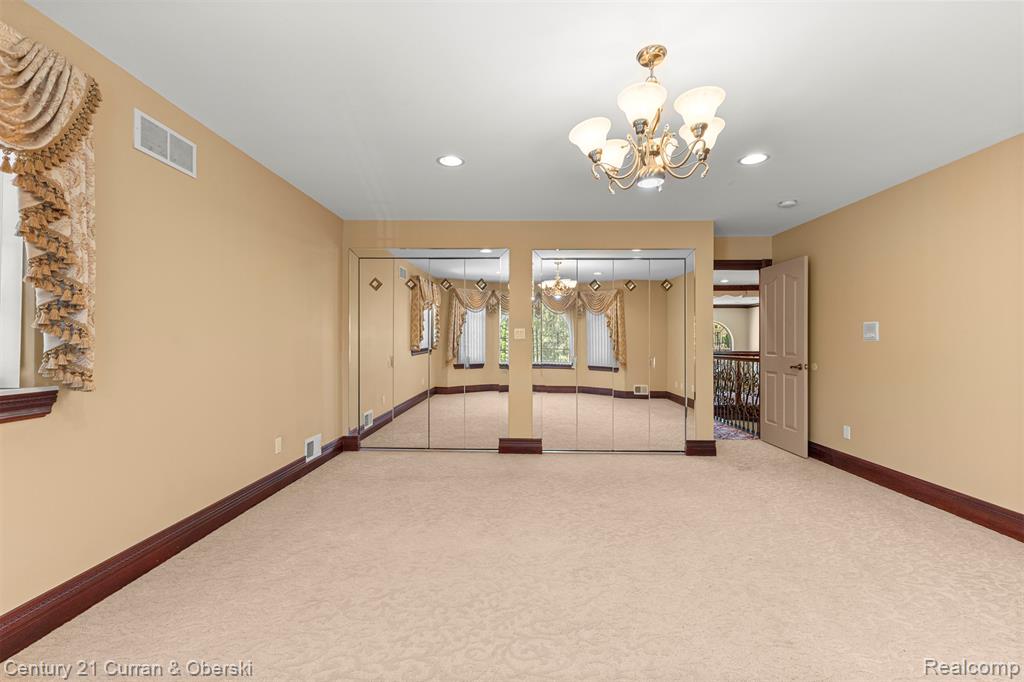 6318 Whitefield Street, Dearborn Heights, MI 48127 — Photo 45