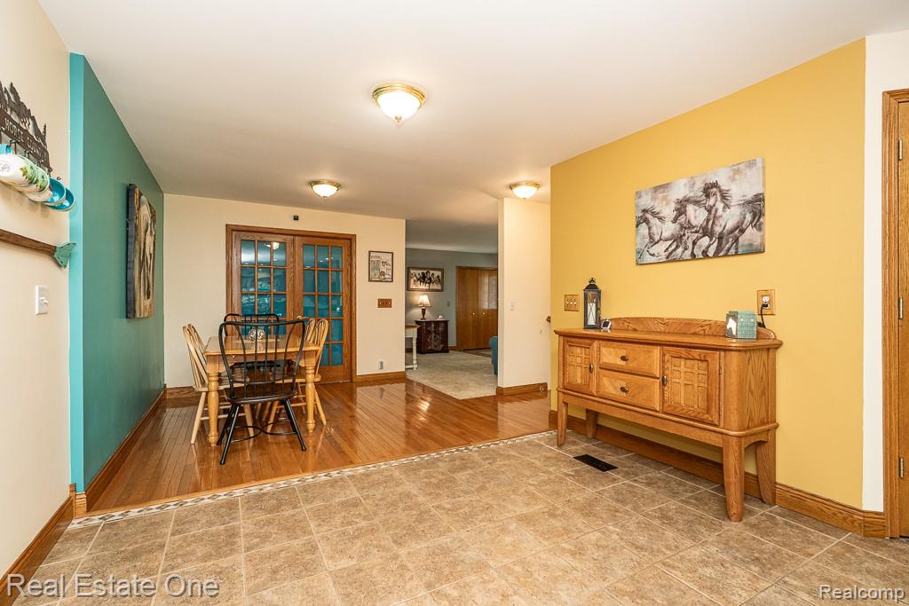 58900 12 Mile Road, New Hudson, MI 48165 — Photo 18