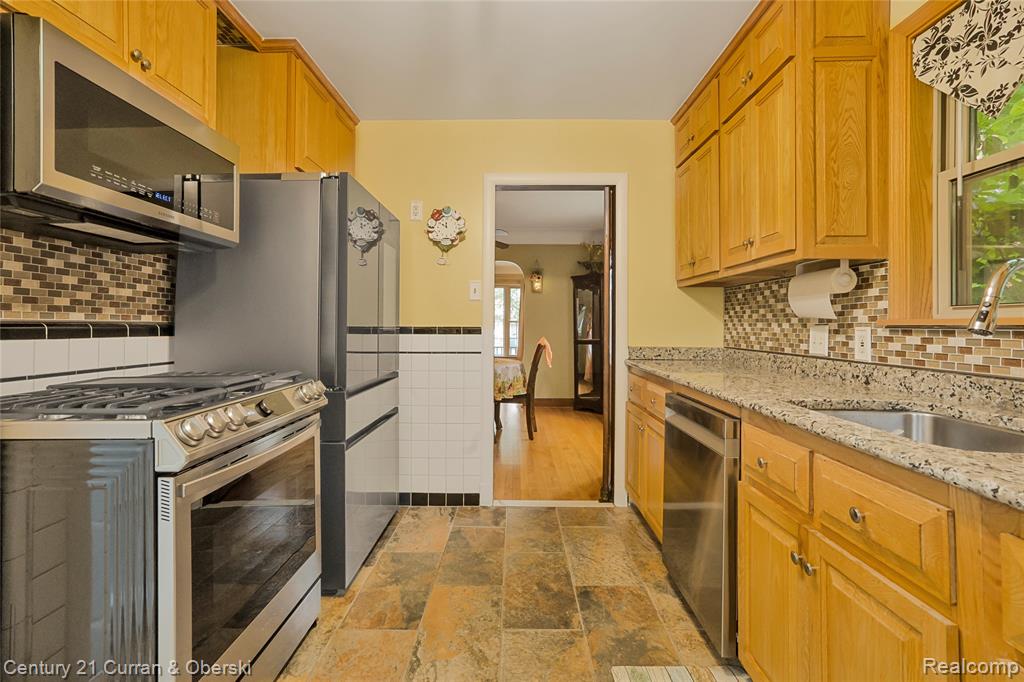 7841 Bingham Street, Dearborn, MI 48126 — Photo 18
