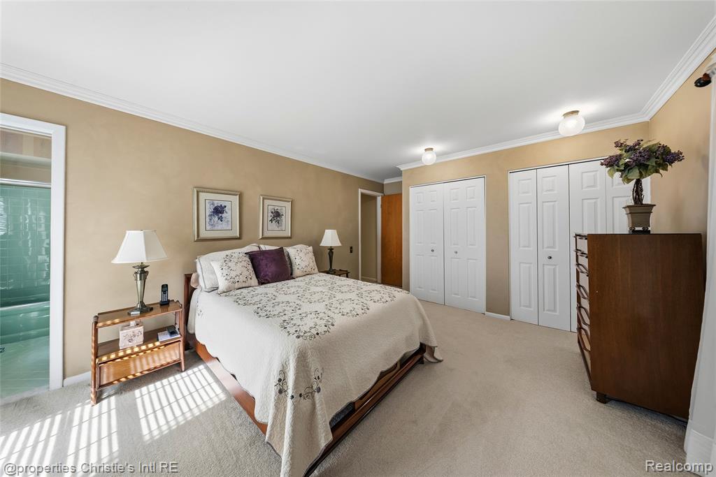 713 Moorland Drive, Grosse Pointe Woods, MI 48236 — Photo 13