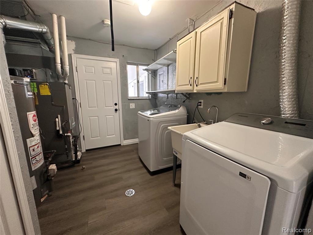 8706 Cologne Drive, Sterling Heights, MI 48314 — Photo 25