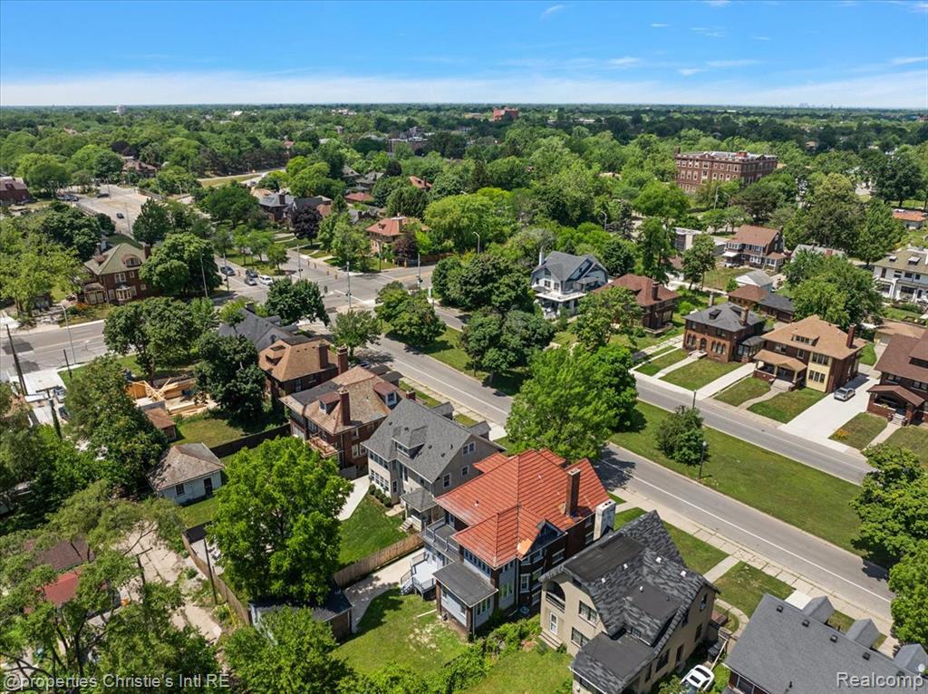 913 Chicago Boulevard, Detroit, MI 48202 — Photo 63
