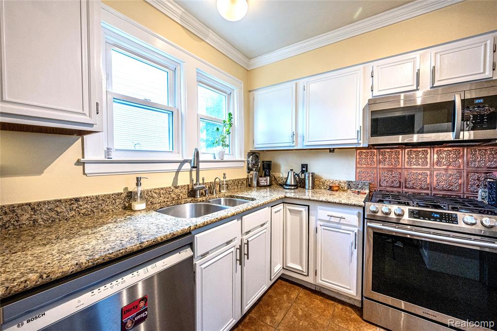 2979 Royal Avenue, Berkley, MI 48072 — Photo 3