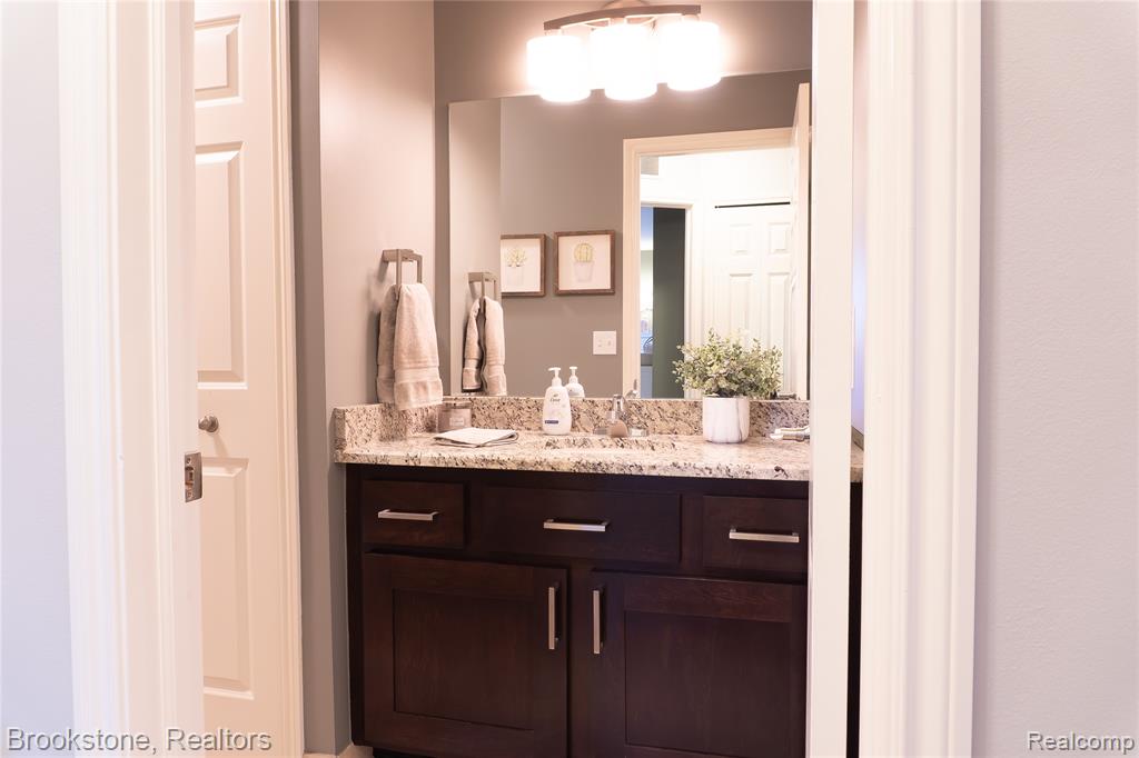 7852 Marie Drive, 86, Shelby Twp, MI 48316 — Photo 26