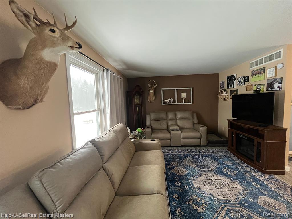8036 ARENDT Road, Melvin, MI 48454 — Photo 5
