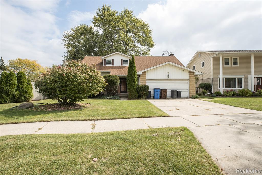 29823 Kingsbridge Drive, Gibraltar, MI — Photo 3