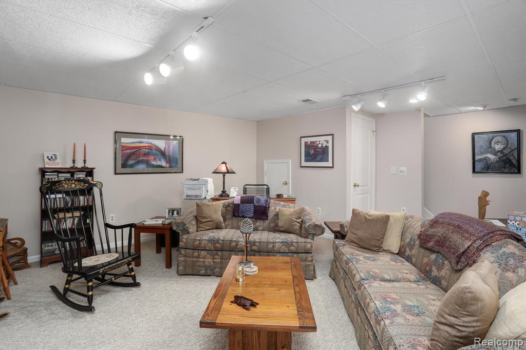 1111 Fairways Boulevard, Troy, MI 48085 — Photo 25