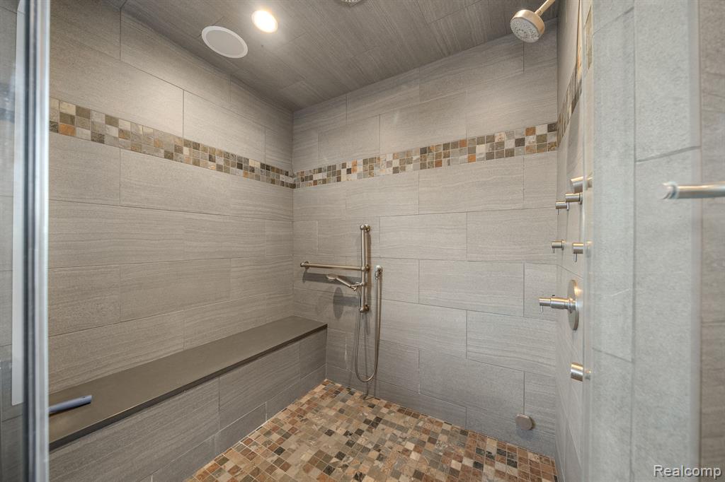 4190 AQUARINA Street, Waterford, MI 48329 — Photo 34