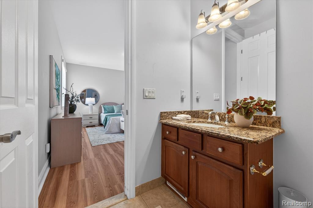 74 SAND BAR Lane, Detroit, MI 48214 — Photo 18