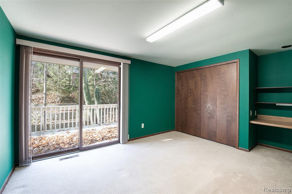 4993 Tiohero Boulevard, Clarkston, MI 48348 — Photo 38