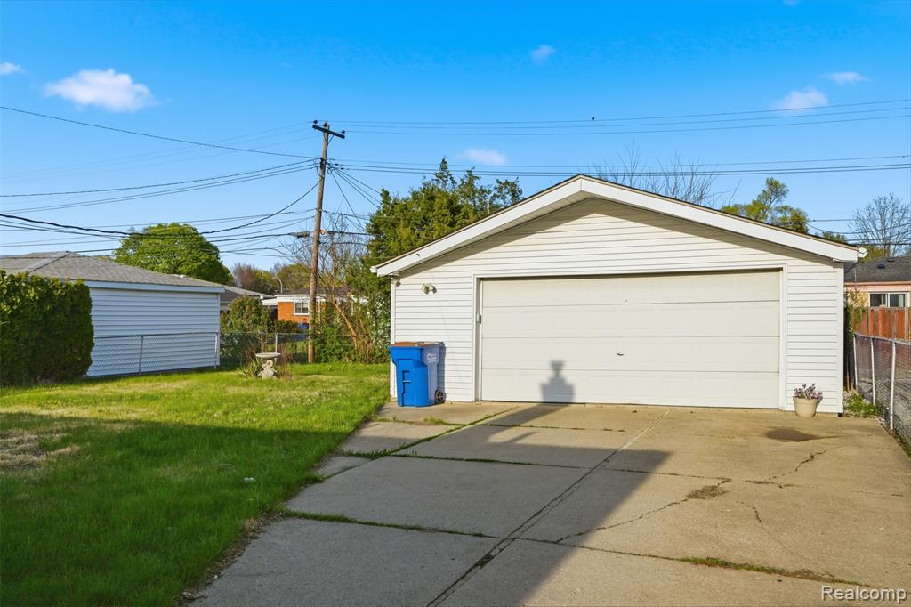 26840 Merideth Dr, Warren, MI 48091 — Photo 20