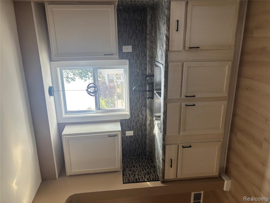 8049 Patton Street - Photo 4