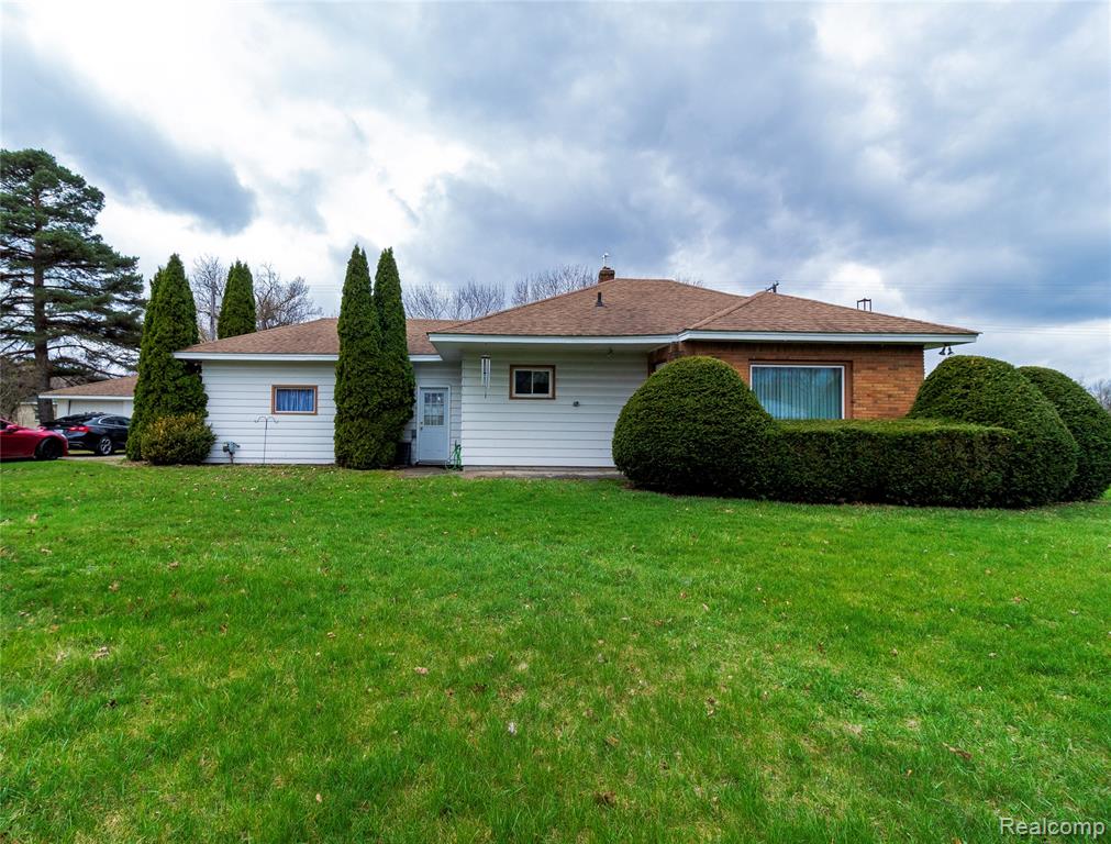 1334 Peppermill Road, Lapeer, MI 48446 — front exterior