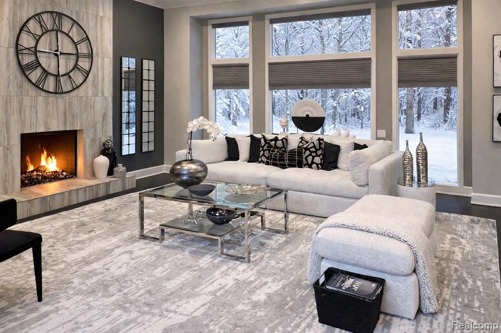 5292 Pond Bluff Drive, West Bloomfield, MI 48323 — Photo 17