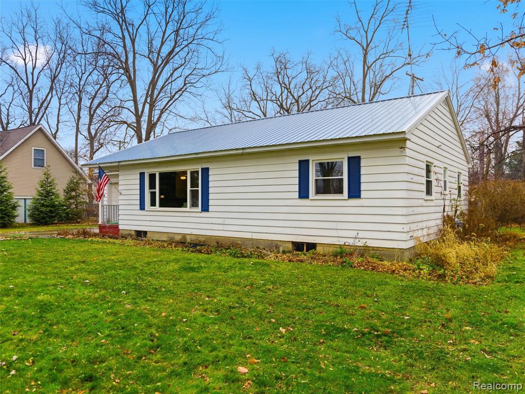 550 Johnson Street, Almont, MI 48003 — Photo 30