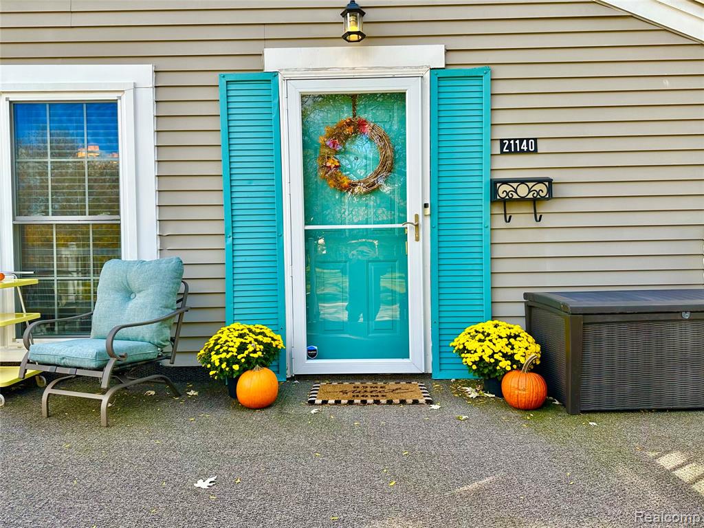 21140 E Glen Haven Circle, Novi, MI 48167 — Photo 5