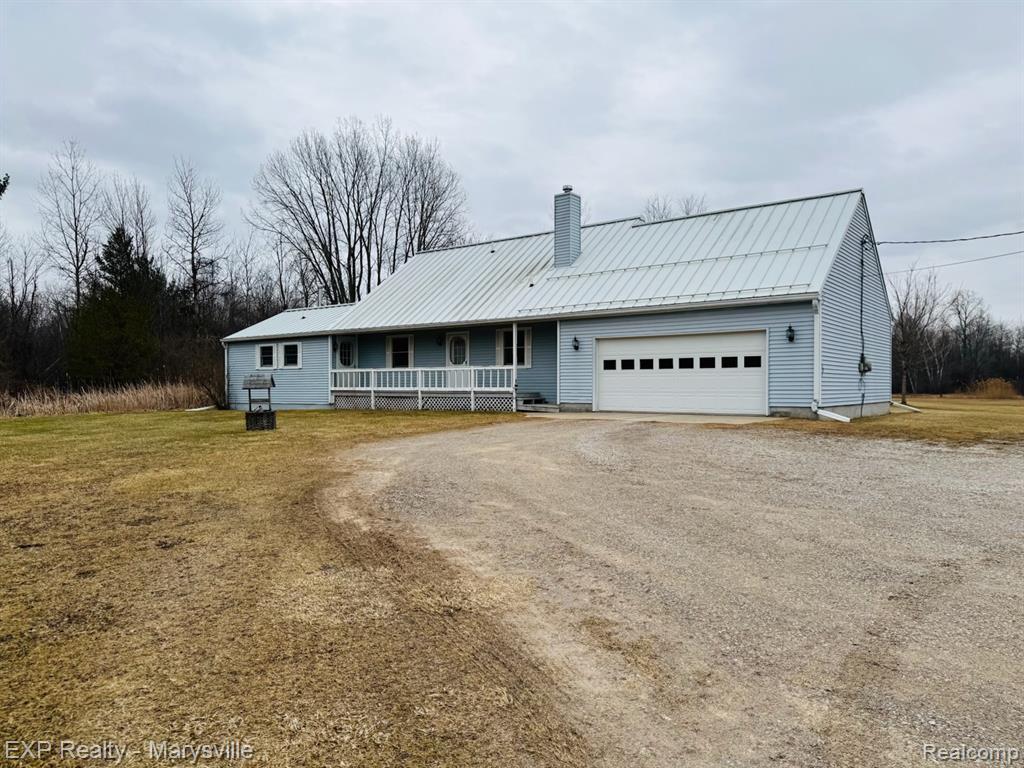 5265 Smiths Creek Road, Kimball, MI — Photo 3