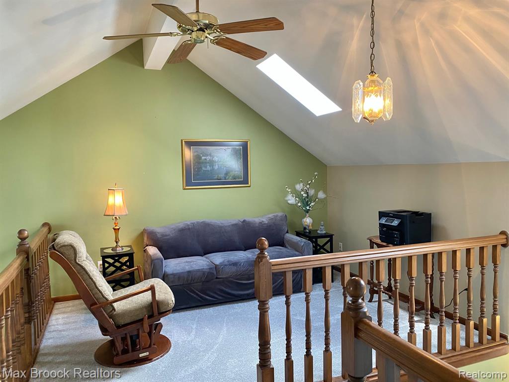 16226 PINE RIDGE Drive N, Fraser, MI 48026 — Photo 8