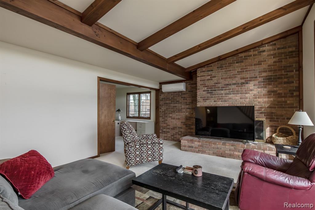 9149 LONGCROFT Drive, White Lake, MI — Photo 9