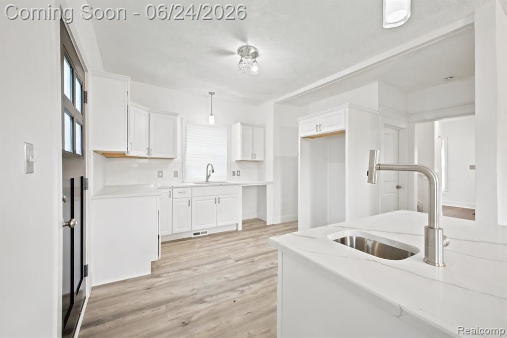 2552 N La Salle Gardens, Detroit, MI 48206 — Photo 10