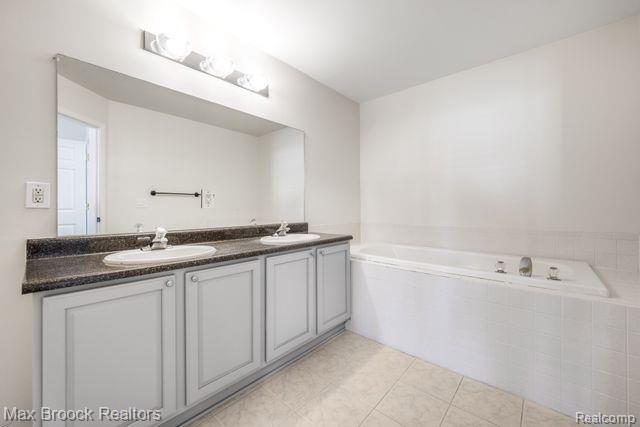 41745 MITCHELL Road, Novi, MI 48377 — Photo 23