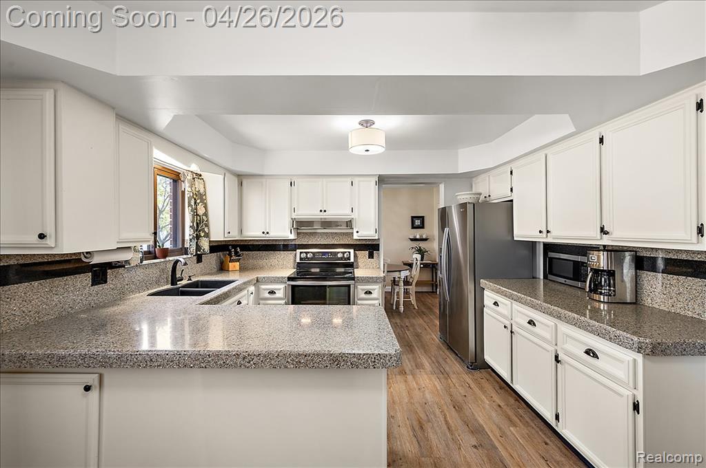 32080 Sherwood, Fraser, MI 48026 — Photo 11