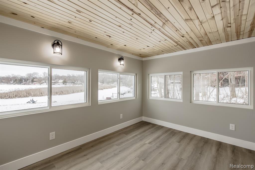 1998 Lakeview Drive, Lapeer, MI 48446 — Photo 15