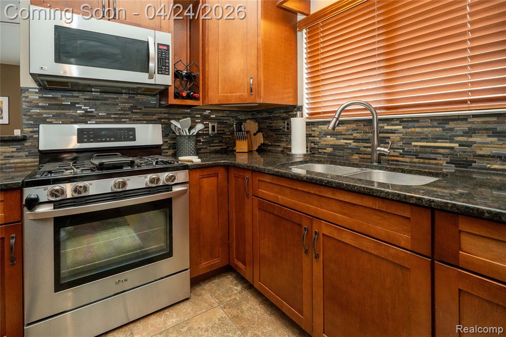 6932 Wellesley Boulevard, Waterford, MI, 48327