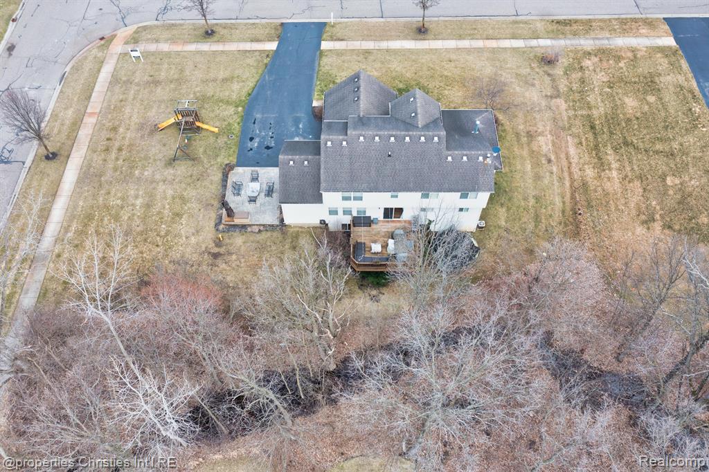 5946 OAK BEND Court, Howell, MI 48843 — Photo 63