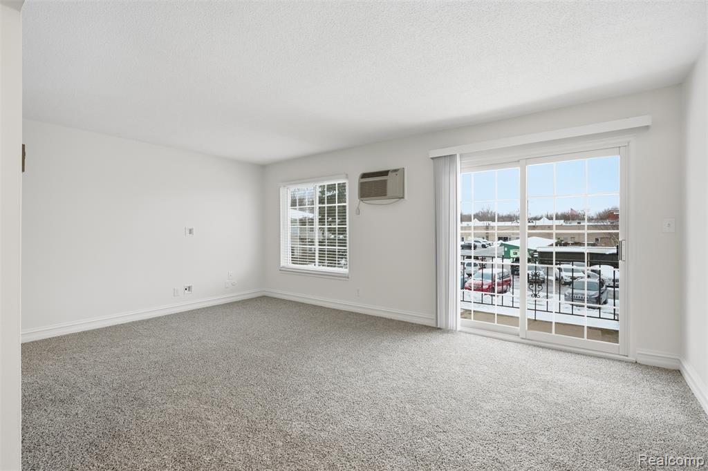 8188 24 Mile Road, Shelby Twp, MI 48316 — Photo 4
