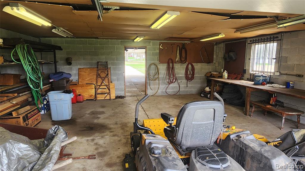 26250 Inkster Road, Flat Rock, MI 48134 — Photo 33