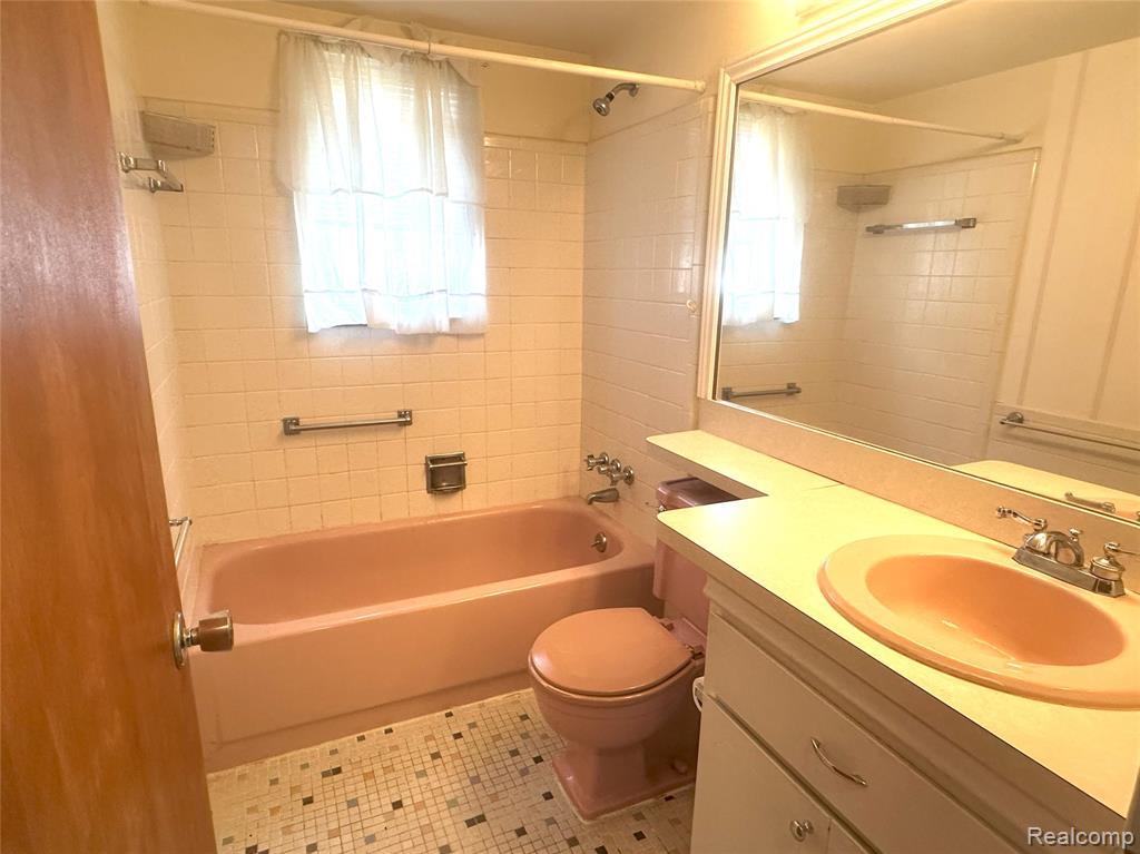 29330 Hoover Road, 330, Warren, MI 48093 — Photo 15