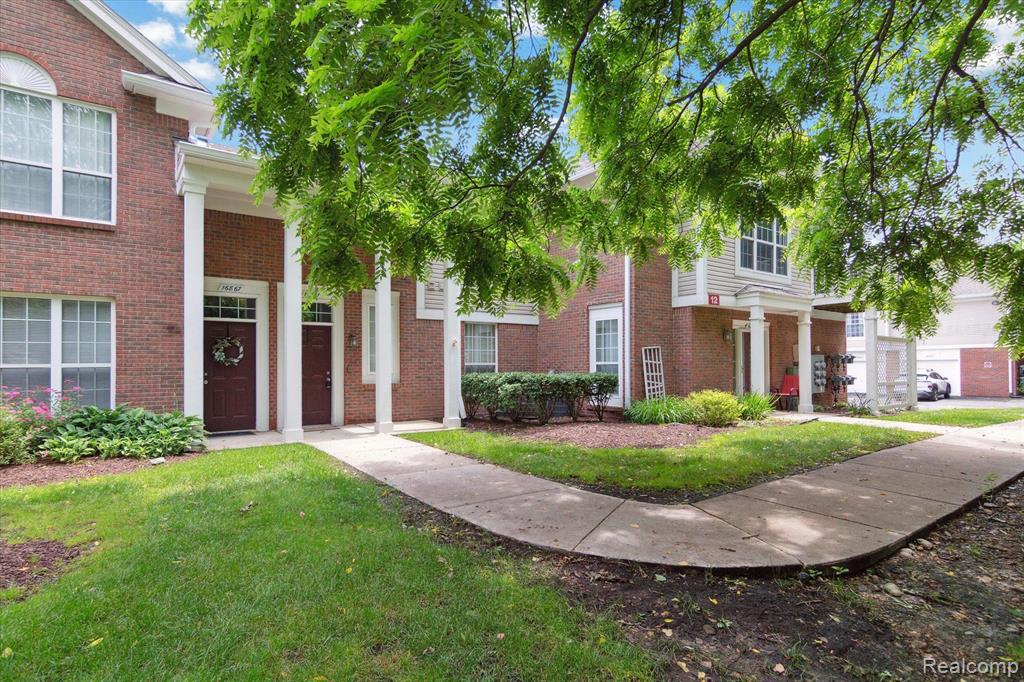 16871 DOVER Drive, Northville, MI 48168 — Photo 2