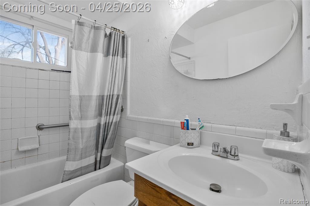 6212 N Evangeline Street, Dearborn Heights, MI 48127 — Photo 18