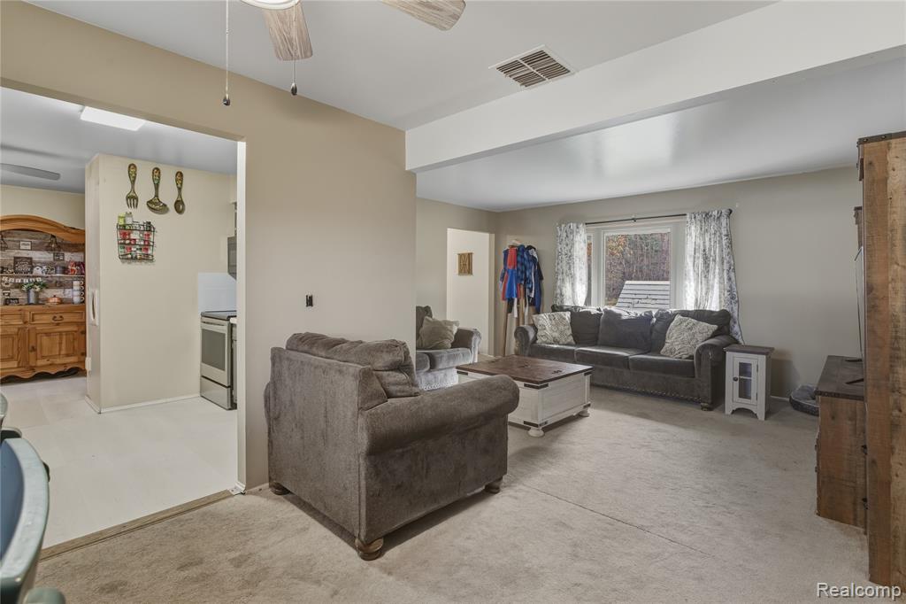 11033 Carr Road, Davison, MI 48423 — Photo 9