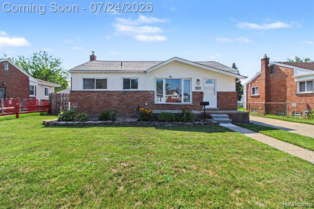 141 Gilman Street, Garden City, MI — Photo 2