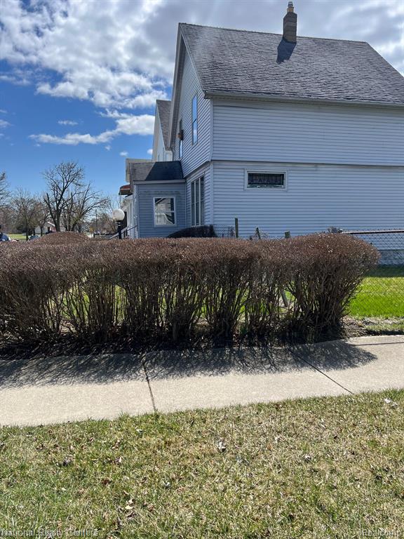 5181 HOLCOMB Street, Detroit, MI 48213 — Photo 2